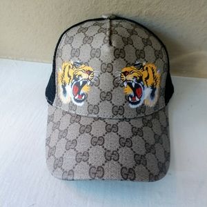 Gucci Hat Snap Back Tiger Unisex
